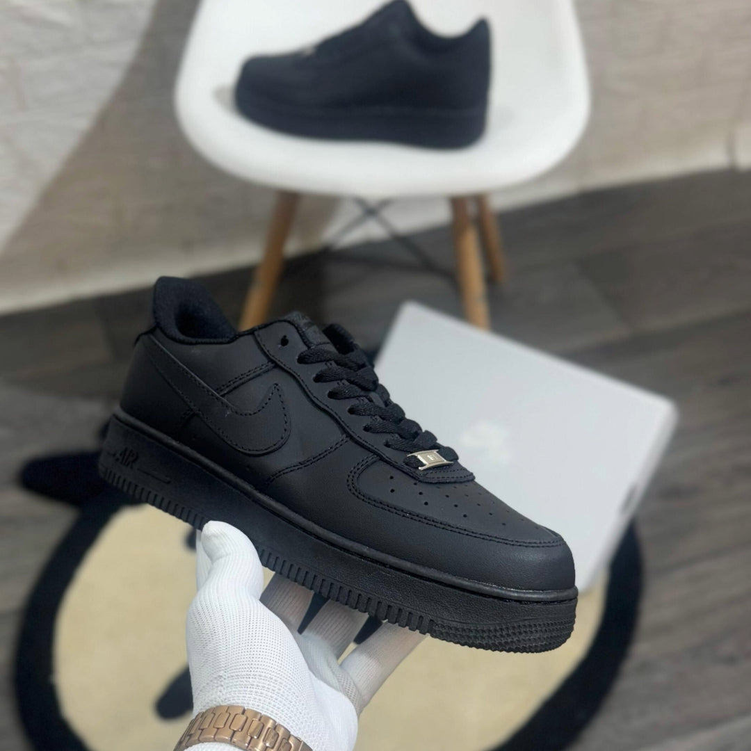 Nike Air Force 1 Classic Black