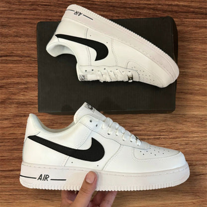 Nike Air Force 1 Classic "White and Black"