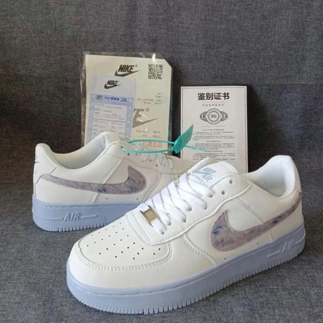 Nike Air Force 1 LV8 ( Women )