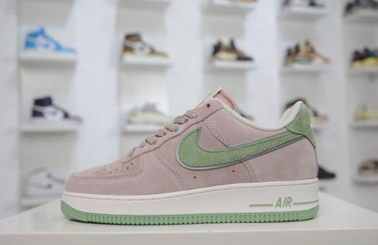 Nike Air Force 1 Akira